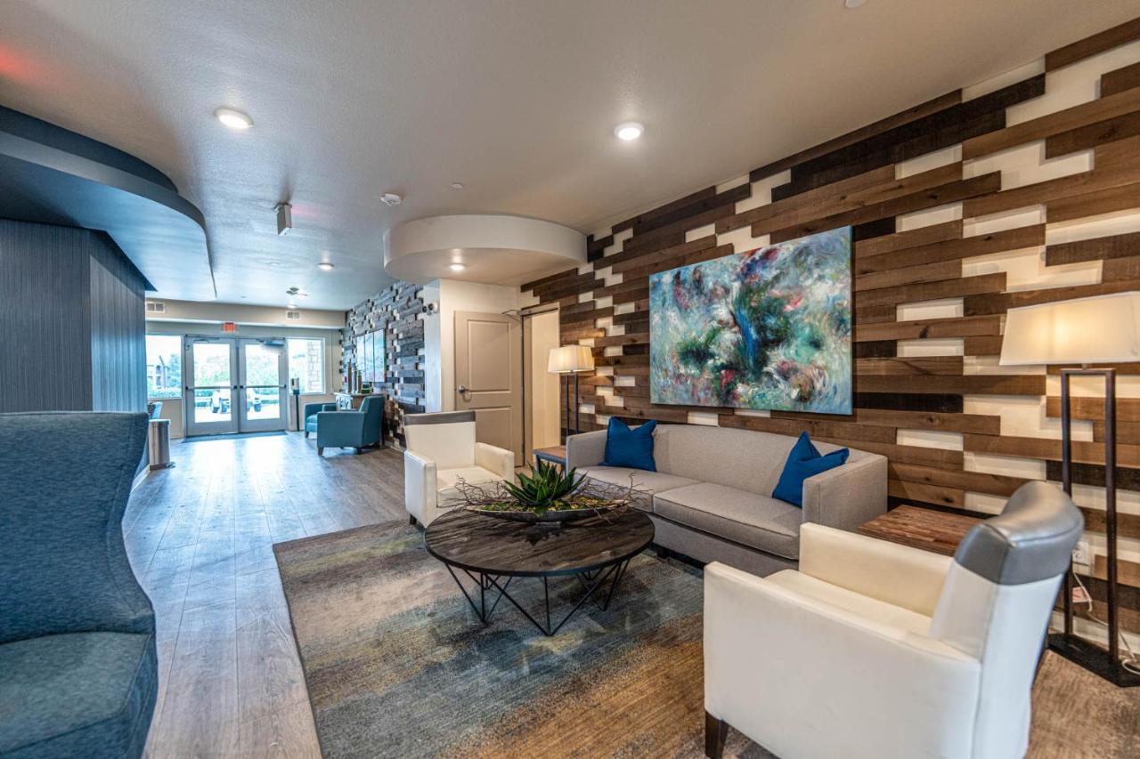 אירווינג Soka Suites Dallas - Las Colinas מראה חיצוני תמונה