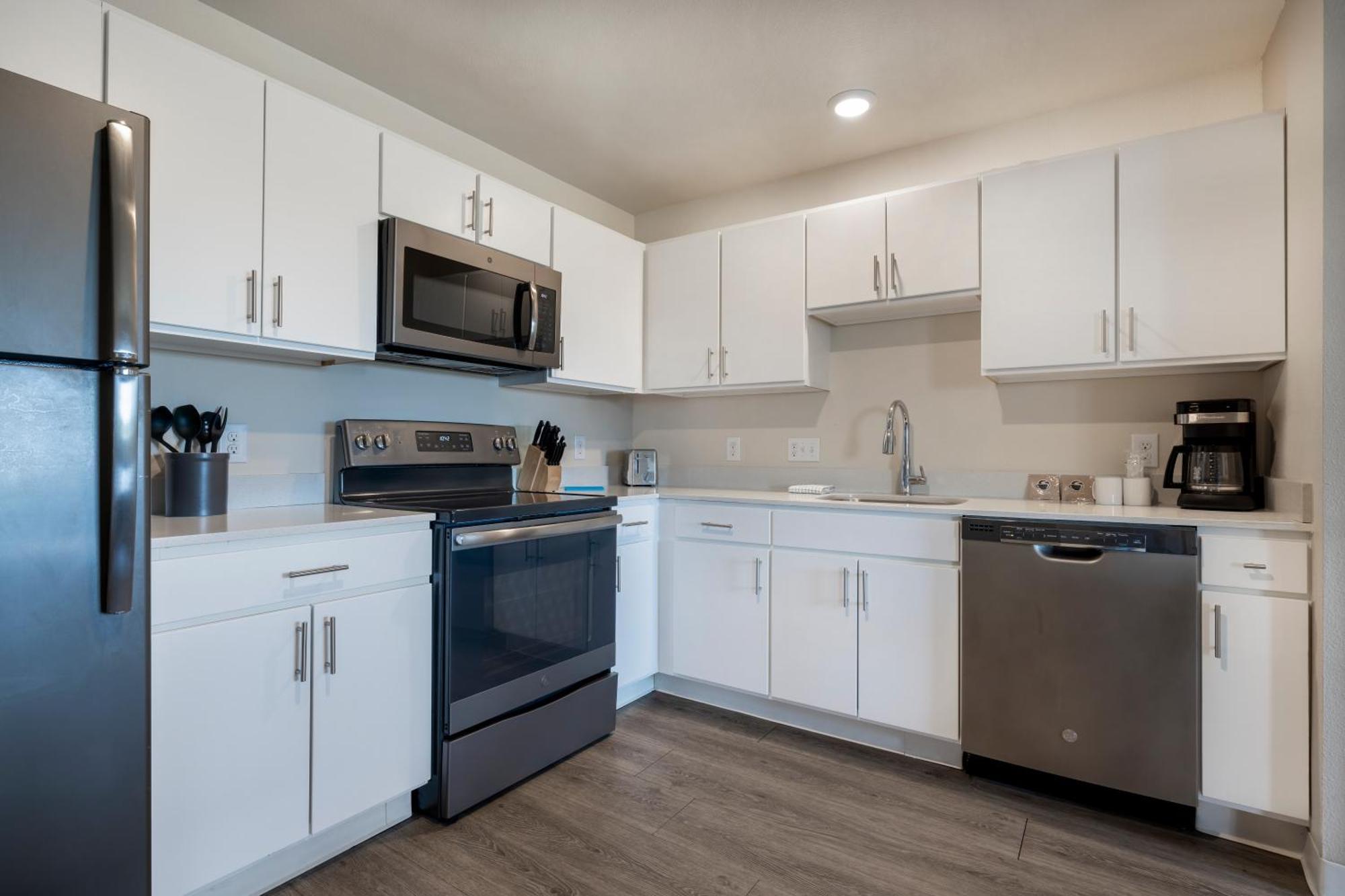 אירווינג Soka Suites Dallas - Las Colinas מראה חיצוני תמונה